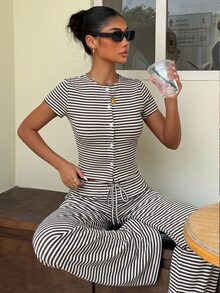 Muchica 女款條紋單排扣短袖上衣與抽繩腰長褲休閒日常兩件套 - 彩色 - 查看 1