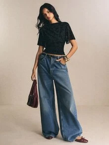 Poéselle 女款植絨花卉壓褶短袖修身T恤 - 黑色 - 查看 5