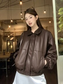 DAZY 女款深棕色純色寬鬆翻領長袖休閒街頭風 PU 皮夾克，適合秋季校園與日常穿搭 - 棕色 - 查看 6