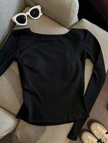 Resyla Kaos Wanita Lengan Panjang Kerah Persegi Minimalis Kasual Warna Polos - Hitam - View 2