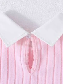 SHEIN 2件組女童甜美風領口荷葉邊2合1上衣＋針織長褲套裝，鈕扣設計，粉色聚酯纖維，秋季學生校園白色學院風可愛套裝 - 粉色 - 查看 5