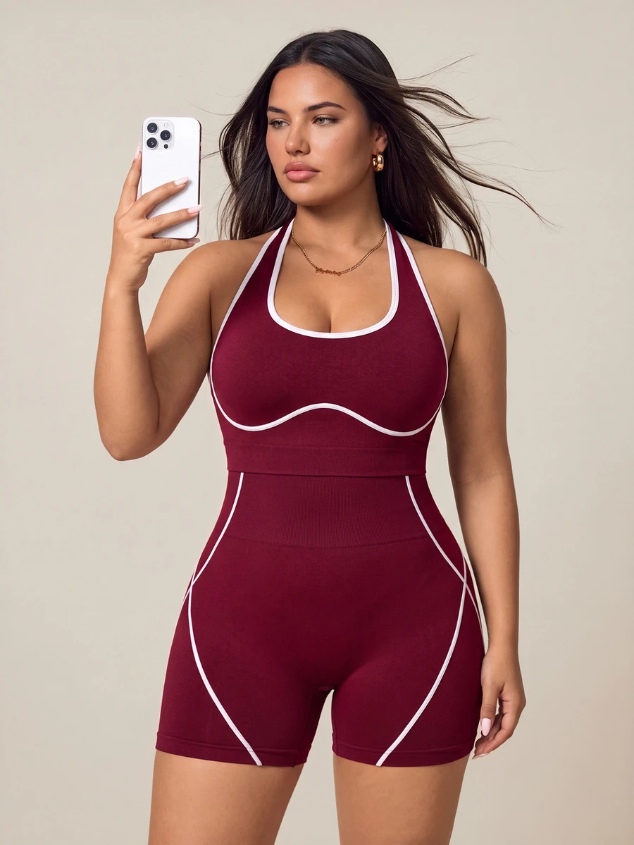 SHEIN Rhythm Era Women's Plus Size Colorblock Cropped Top And High Waist Shorts Casual Daily Sports Set - Burgundy - View 1