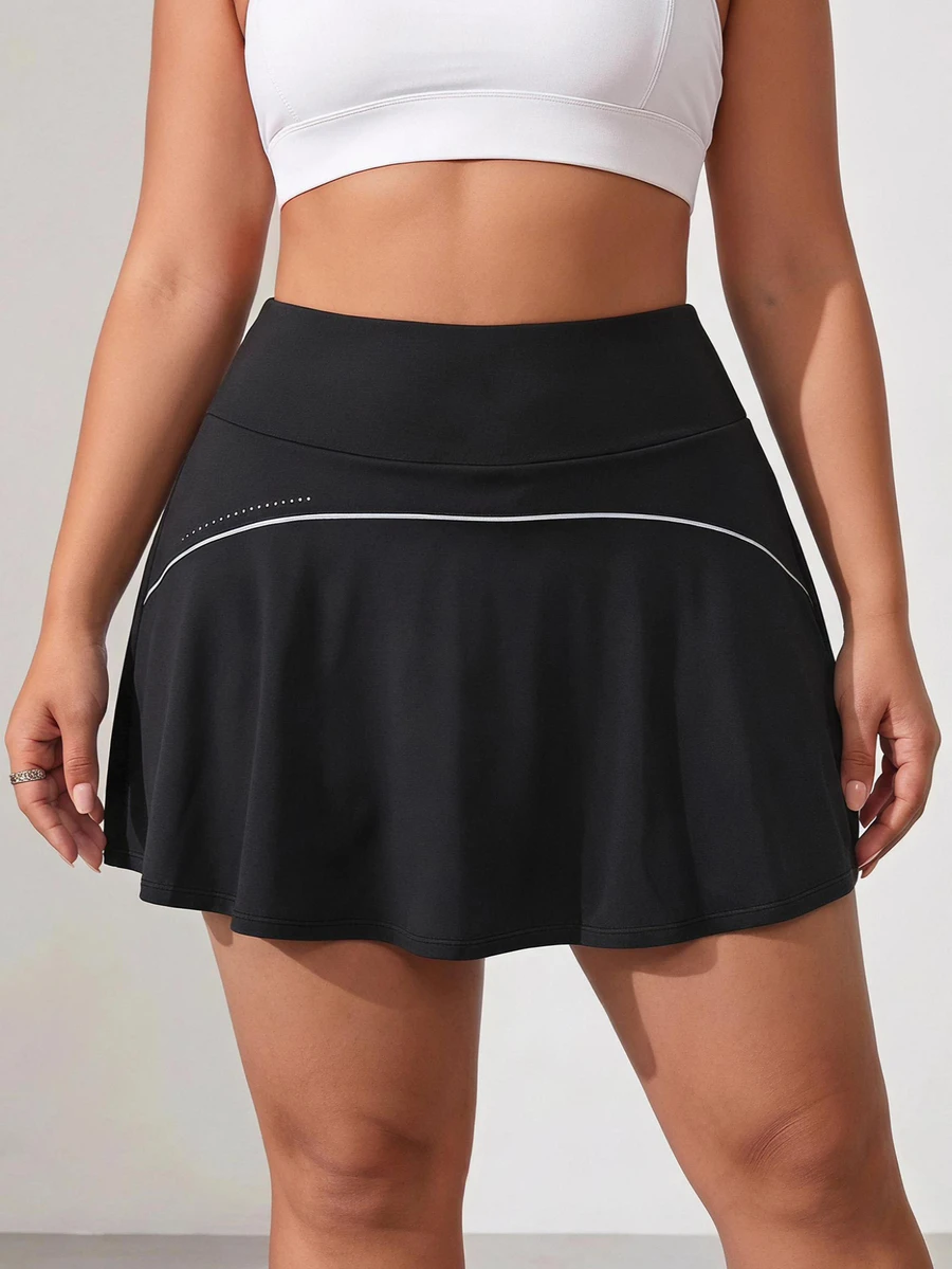 SHEIN Sports تنورة سكورت سوداء مطبوعة بنقاط بيضاء عاكسة للضوء، مناسبة للمقاسات الكبيرة، متعددة الاستخدامات، مع جيوب مخفية لتنحيف الشكل - الأسود - مشاهدة 1