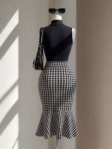 Fine & Folde Women's Houndstooth Casual Versatile Daily Skirt - Black and White - View 3