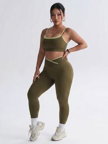 SHEIN Rhythm Era 女款大尺碼無縫高彈力運動套裝，健身休閒日常健身收腰提臀套裝 - 軍綠色 - 查看 8