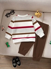 SHEIN Playful Pals 2件組嬰兒男寶寶條紋長袖上衣＋圖案素色長褲家庭套裝 - 咖啡棕 - 查看 2