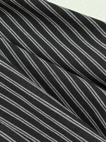 Attitoon Celana Panjang Wanita Model Flare dengan Kancing di Pinggang dan Motif Garis-garis - Hitam - View 3