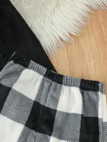 SHEIN 2件組兒童青少年男孩休閒柔軟寬鬆日常百搭黑白格紋法蘭絨圓領套頭長袖上衣 秋冬居家服/校服 - 黑與白 - 查看 4