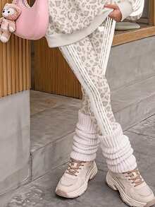 SHEIN Elladie kids Tween女孩淺豹紋白色條紋圓領運動衫與白色條紋淺豹紋數位印花寬腿褲，適合秋冬，柔軟親膚，休閒日常穿著，冬季女孩系列 - 彩色 - 查看 5