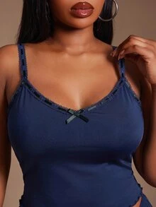 SHEIN SXY 大尺碼女款休閒圓點睡衣套裝 - 吊帶上衣 + 短褲，2件組圓點睡衣套裝 女款圓點睡衣套裝 可愛蝴蝶結 性感 - 藏蓝色 - 查看 7