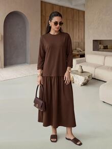 Rue Lumi Gaun Kasual Minimalis Cokelat untuk Wanita, Panjang Sedang - Coklat - View 2