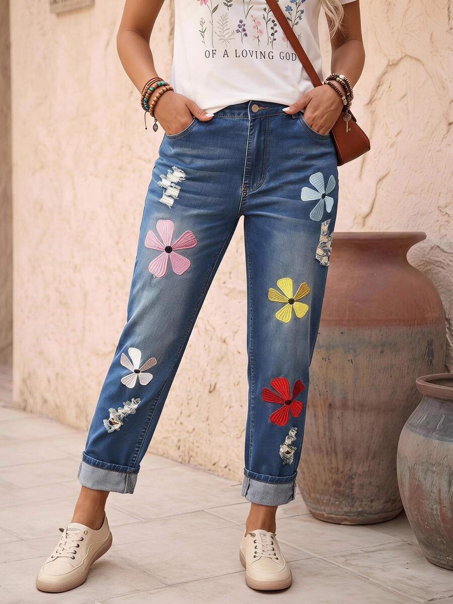 EMERY ROSE Women's Floral Embroidery Pockets Casual Straight Leg Jeans - Blue - View 1