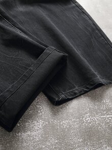 Manfinity EMRG Jeans casuales de corte ajustado con bolsillos para hombres - Negro - Ver 7
