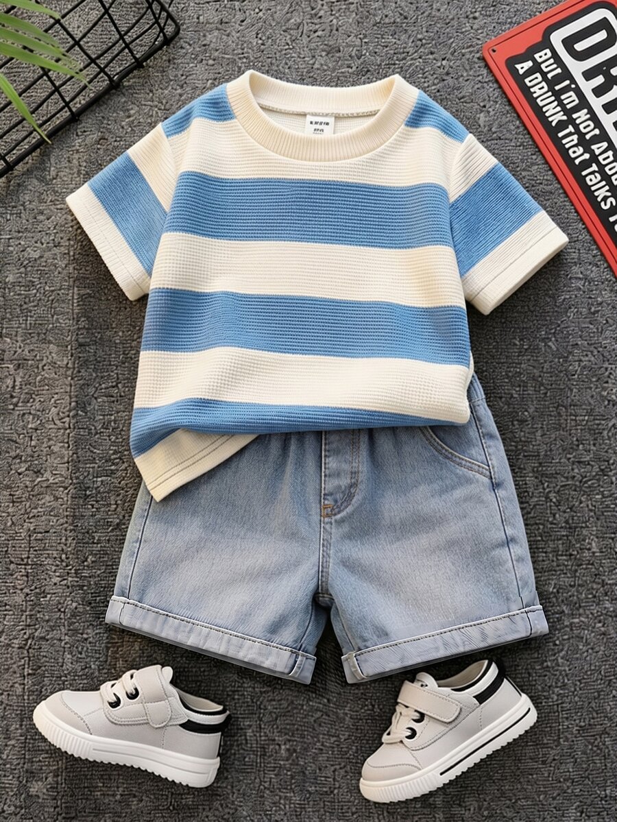 SHEIN 2件組 兒童男孩/女孩 春夏休閒條紋短袖T恤與牛仔短褲套裝,街頭風穿搭 - 彩色 - 查看 1