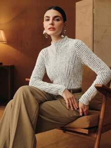 Anewsta Atasan Leher Tinggi Berbulu Motif Garis Vertikal Hitam Putih Modern, Lapisan Dasar Rajut Lengan Panjang Pas Badan - Hitam dan Putih - View 4