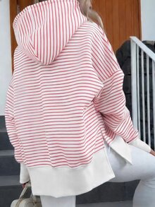 EMERY ROSE 经典优雅的粉色条纹印花连帽宽松女式卫衣，撞色设计，下摆开衩，袖口带指孔，适合秋冬季节，是送给女性的礼物，节日装扮，时尚T恤，美观大方，也是送给兄弟姐妹或姐妹的礼物，趣味十足，休闲简约时尚。 - 粉色 - 查看 2