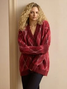 MOTF PREMIUM SET 2 POTONG SWEATER, ROMPI, DAN CARDIGAN MOTIF ARGYLE MERAH - Merah - View 8