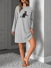 SHEIN فستان نوم نسائي من القطن بخطوط وطباعة قطة وشعار، بياقة دائرية وأكمام طويلة – لون رمادي - رمادي - مشاهدة 7