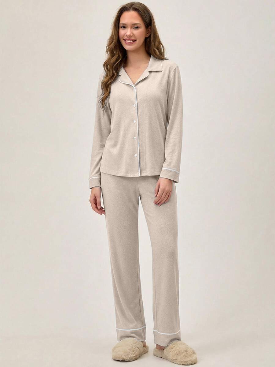 SHEIN طقم بيجامة كلاسيكي بأزرار أمامية مقاس طويل – ملابس علوية ناعم بأكمام طويلة وبنطال مريح بساق مستقيمة ملابس منزلية - بيج - مشاهدة 1