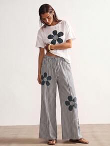Bohemela Women's Floral Patchwork T-Shirt And Striped Pants 2 Pieces Set - Black and White - View 4