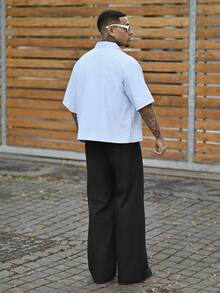 Devon Thys 男士休閒梭織口袋字母刺繡寬鬆短袖襯衫 日常必備衣櫥基本款 百搭基礎風 混搭首選 休閒百搭款 高質感紋理面料 度假 父親節禮物 - 藍白色 - 查看 5