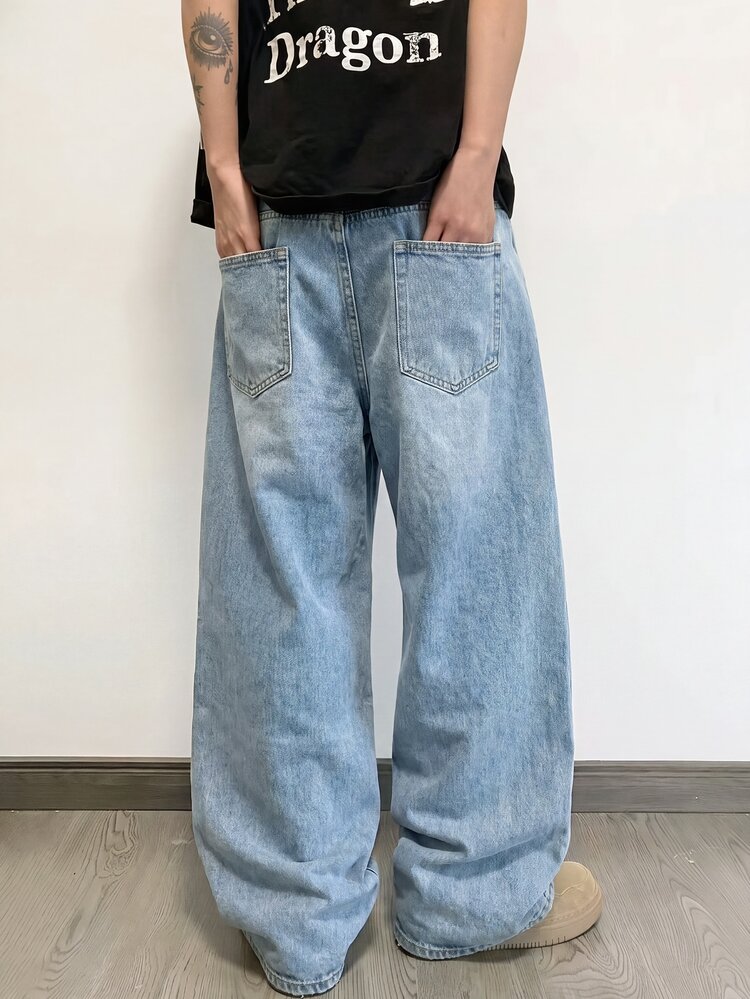 Manfinity Roghcode Men's Plus Size Loose Fit Wide Leg Casual Denim Jeans With Pockets - Light Wash - View 5