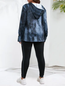 SHEIN Rhythm Era 大码扎染缺口领运动 T 恤和领口运动 T 恤和紧身裤健身女套装 - 彩色 - 查看 3