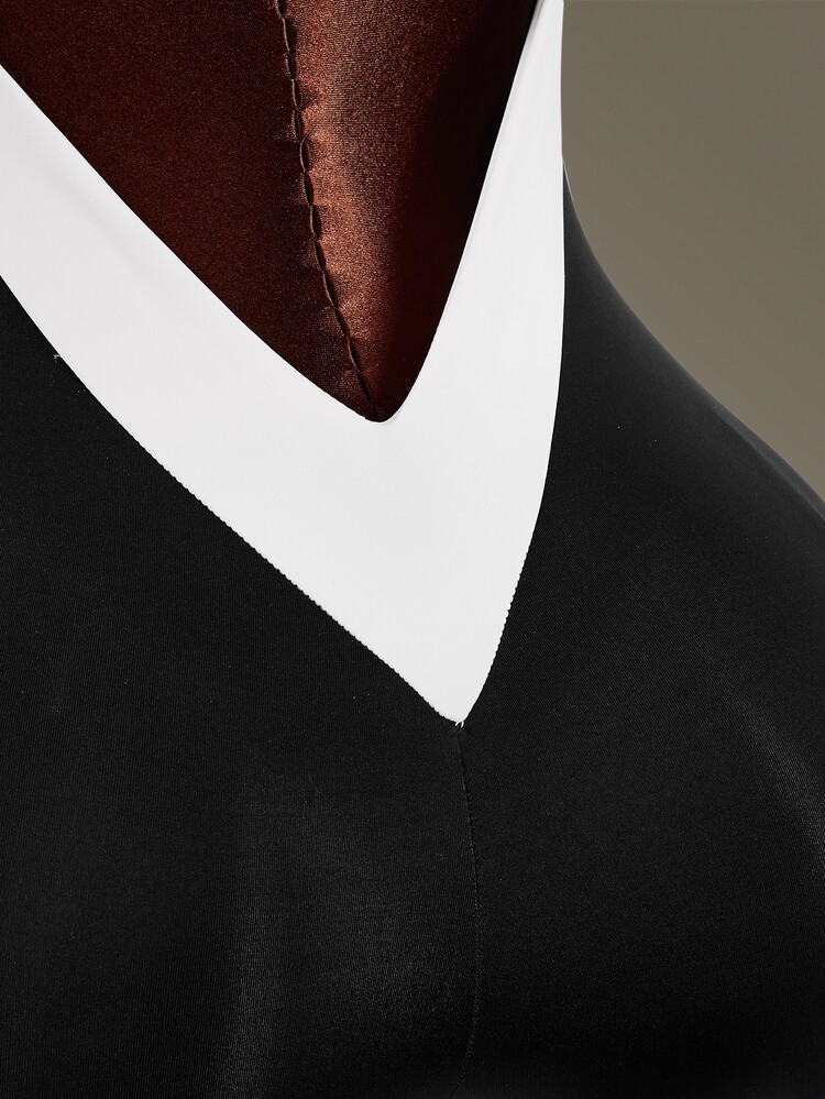 Amplova Women's Colorblock Casual Daily Travel Sports Romper Elegant Fashion Backless Black Stand Collar Gym Fitness Workout Gym Set Running Yoga Daily Wear - Black and White - View 9
