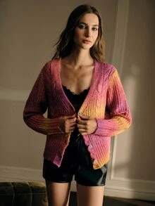 MOTF PREMIUM Cardigan Rajut Vintage Elegan Berwarna-warni dengan Gradasi Warna - Hot Pink - View 4