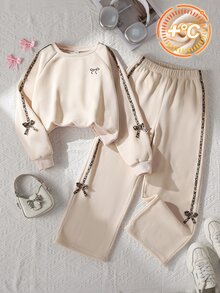 SHEIN Sparklyn 青少年女孩運動衫套裝，長袖配羅紋袖口、下擺與領口，側面蝴蝶結裝飾，秋冬休閒款 - 米色 - 查看 6