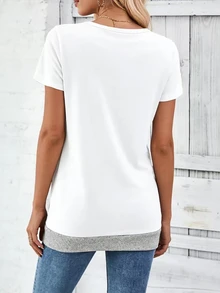 SHEIN Women's Contrast Color V-Neck Short Sleeve Casual T-Shirt With Side Button Design - Multicolor - View 2