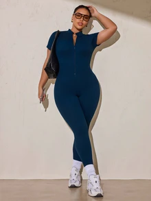 SHEIN Rhythm Era بدلة رياضية نسائية مقاس كبير بلون موحد مع سحاب أمامي وأكمام قصيرة - أزرق بحري - مشاهدة 7