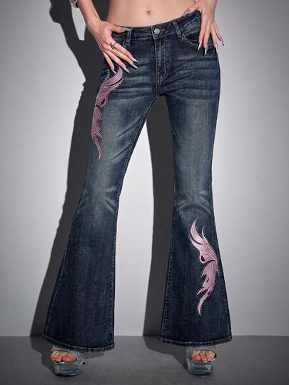 J-Fashion Women's Y2K Baddie Rhinestone Butterfly Wing Embroidery Distressed Rhinestone Embellished Jeans