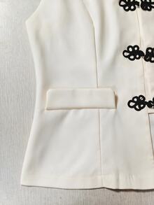 SHEIN Allurite Women's Elegant French Chinese Style Frog Button Sleeveless Vest Office Off-White Summer - Apricot - View 3