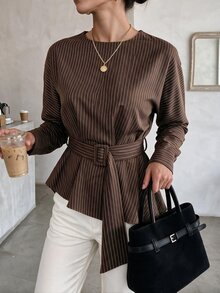 Lavishia 條紋綁帶腰設計不對稱下擺襯衫 - 咖啡棕 - 查看 1