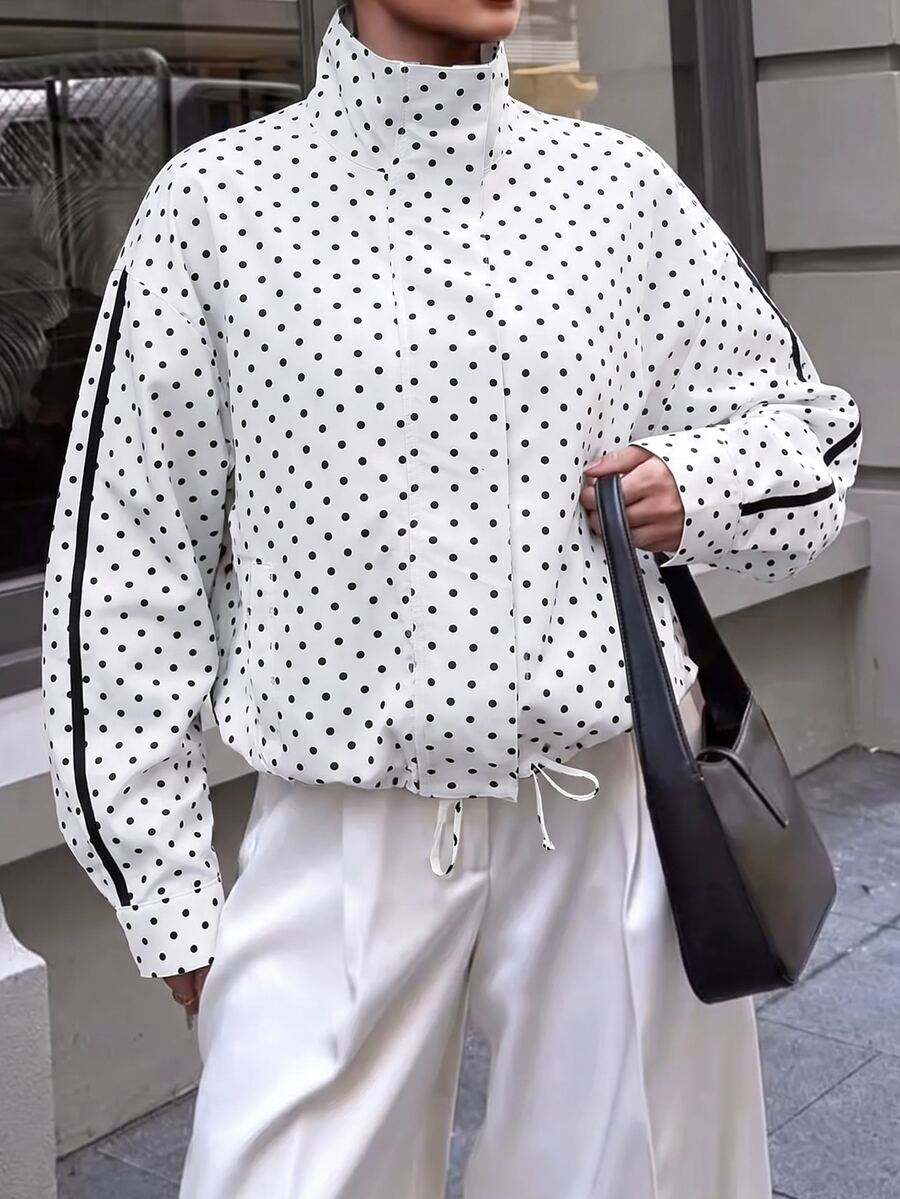 SHEIN PariChic Mantel Motif Polkadot dengan Bahu Longgar dan Tali Serut di Bagian Bawah