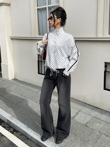 SHEIN PariChic Mantel Motif Polkadot dengan Bahu Longgar dan Tali Serut di Bagian Bawah - Putih - View 11