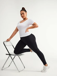 SHEIN Sports Plus Size Seamless Sports Set, Short Sleeve Top And Leggings - Multicolor - View 3