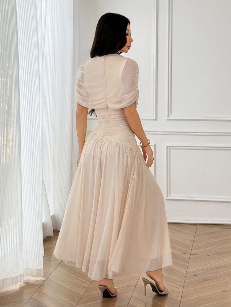 SHEIN PETITE Gaun Elegan Berwarna Krem Polos dengan Kerah Bulat, Lengan Pendek, Potongan Pas Badan, Detail Kerut, dan Model Mengembang - Cocok untuk Pernikahan, Makan Malam Formal, Kencan, dan Acara Tamu - Aprikot - View 2