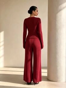 Xyvia Setelan Dua Potong Rajut Bergaris Lengan Lonceng Leher Bulat Kancing Logam untuk Wanita Musim Gugur/Dingin, Belahan Bawah, Celana Panjang Model Melebar, Warna Merah, Elegan untuk Perjalanan - Burgundy - View 2