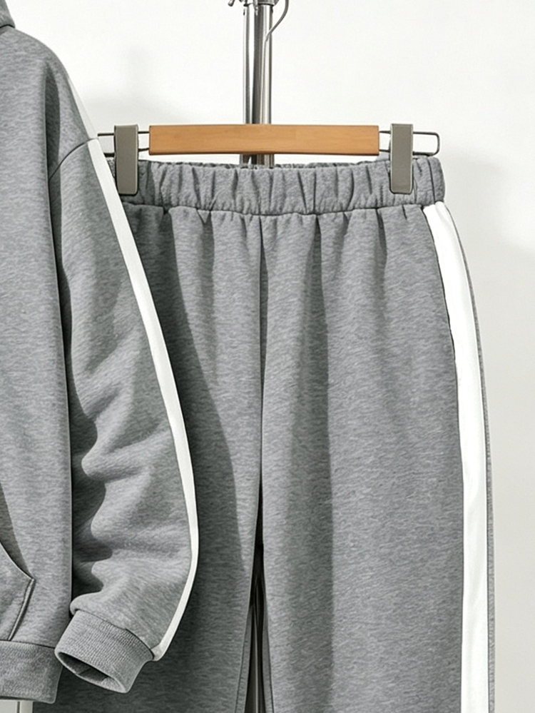 Setelan 2 Potong untuk Remaja Laki-laki: Sweatshirt Tebal Warna Hitam Polos untuk Aktivitas Luar Ruangan dengan Tudung dan Celana Jogger Kasual Modis - Light Grey - View 4