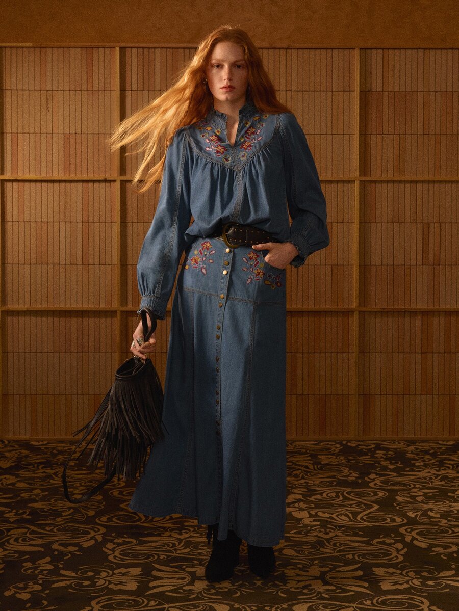 MOTF STUDIO WOMEN'S FLORAL EMBROIDERED RUFFLE TRIM NOTCHED STAND COLLAR PLEATED DENIM TOP AND SINGLE-BREASTED BUTTON-FRONT SKIRT SET - Blue - View 2