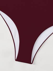 Swim Mod Traje de baño de una pieza elegante de unicolor con tirantes finos y escote en V profundo, ajustado, color borgoña, primavera/verano 2026 para mujeres - Burdeos - Ver 4