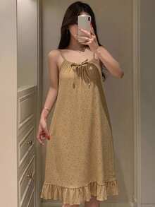DAZY 碎花細肩帶荷葉邊下擺中長洋裝女款睡裙 - 卡其色 - 查看 3