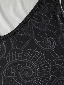 EMERY ROSE Lace Pattern Print Casual V-Neck Off-Shoulder Short Sleeve T-Shirt - Multicolor - View 3