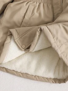 SHEIN 青少年女孩長袖抓絨卡其色保暖內裡連帽加厚外套,厚羊羔絨內裡,修身腰線,拉鍊與鈕扣雙重閉合,布料 - 卡其色 - 查看 9