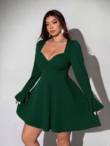 Viva Relle 大尺碼女款優雅派對性感簡約日常彈性貼身心形領長袖喇叭袖口鬆緊腰喇叭A字短洋裝 - 墨綠色 - 查看 1