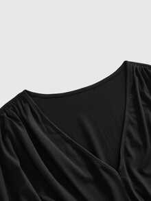 ROMWE Goth Casual Versatile Deep V-Neck Loose Fit Plus Size Women's Batwing Sleeve T-Shirt - Black - View 4