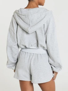 11SKNDS Sweatshirt Crop dengan Resleting, Potongan Kasual Athleisure Oversized, Tudung Bertali, Lengan Balon Panjang, Logo Bordir, Hem Bergaris, Warna Abu-abu untuk Gym dan Perjalanan - Grey - View 2