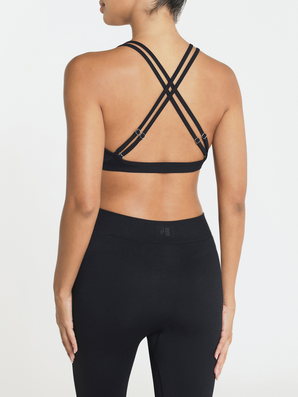11SKNDS Strappy Crossback Sports Bra With Scoop Neckline And Double Adjustable Straps - Low Impact Seamless Bralette With Sweat-Wicking, Stretchy, Breathable, Buttery-Soft & Removable Cups, For Gym Workout Fitness Yoga Pilates Studio, Running, Training & Hy-Rox
